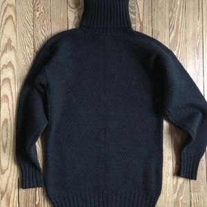 Bergdorf Goodman Black 3 Ply Cashmere Sweater
